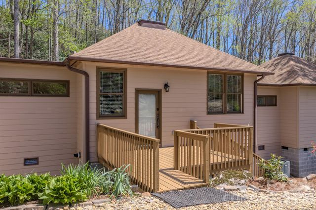 426 Cook Town Road, Bakersville, NC 28705