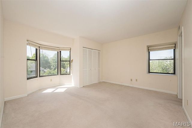 415 W Jefferson Avenue 301, Kirkwood, MO 63122