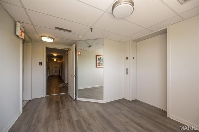 415 W Jefferson Avenue 301, Kirkwood, MO 63122