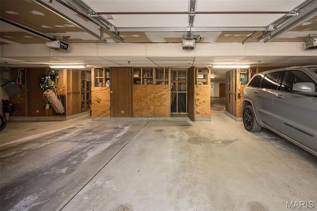 415 W Jefferson Avenue 301, Kirkwood, MO 63122