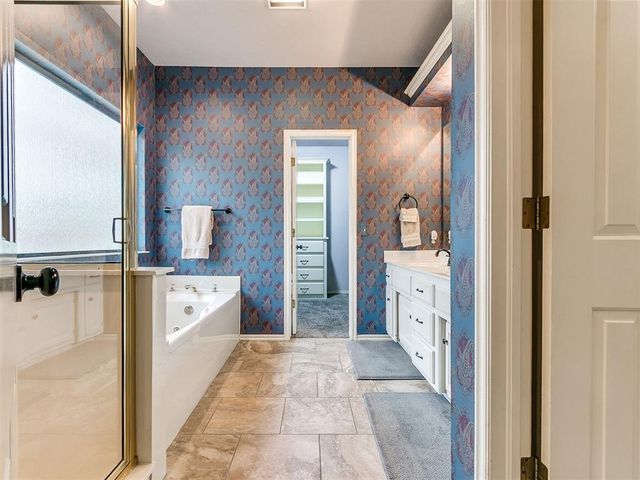 1300 Brixton Road, Edmond, OK 73034