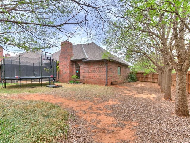 1300 Brixton Road, Edmond, OK 73034