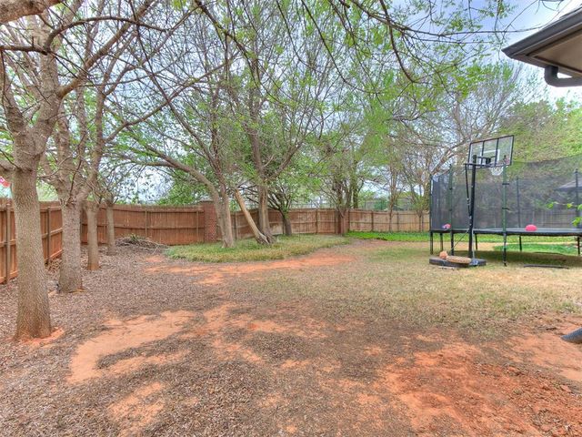 1300 Brixton Road, Edmond, OK 73034