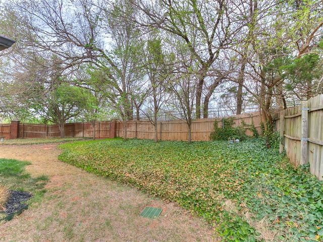 1300 Brixton Road, Edmond, OK 73034