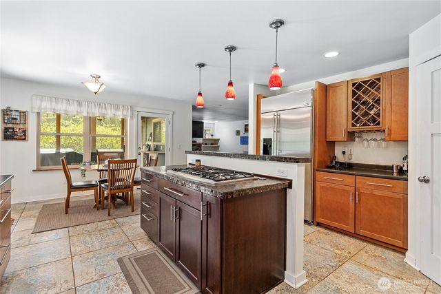 2389 W 95th Terrace, Blaine, WA 98230