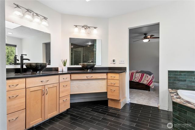 2389 W 95th Terrace, Blaine, WA 98230