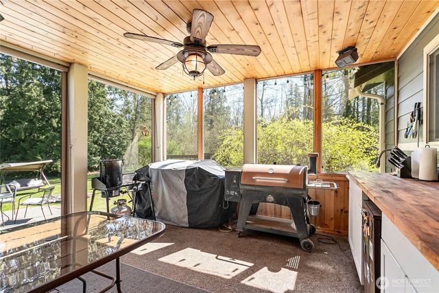 2389 W 95th Terrace, Blaine, WA 98230