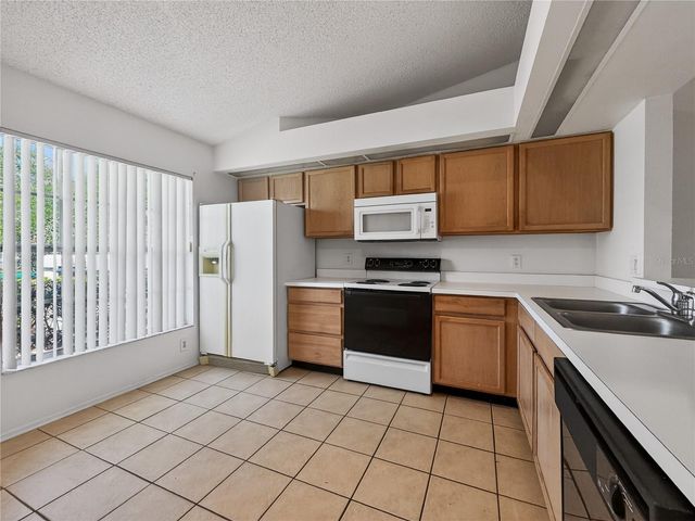 13530 SUMMERTON DRIVE, Orlando, FL 32824