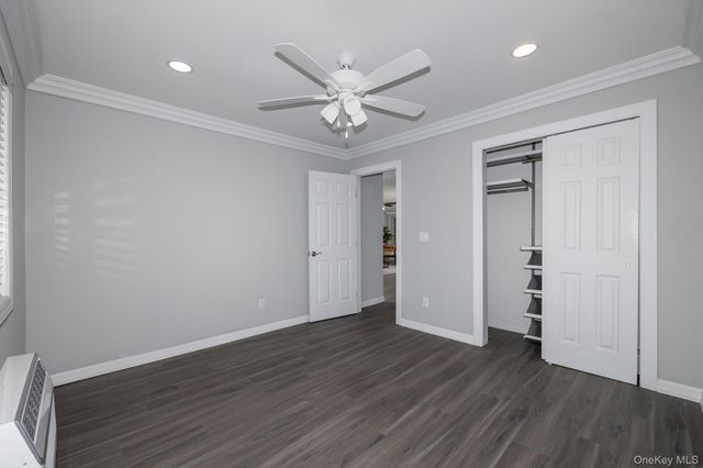 344 Cassa Loop 344, Holtsville, NY 11742