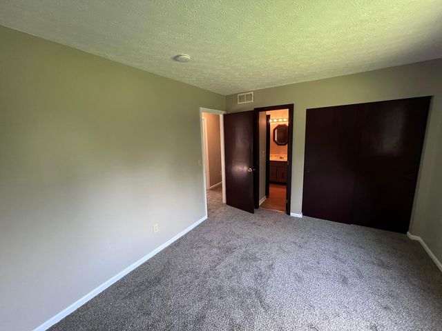 5860 Cooper Road, Westerville, OH 43081