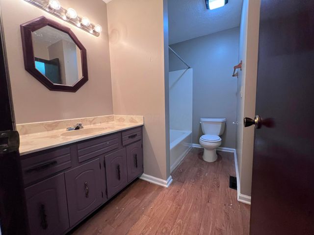 5860 Cooper Road, Westerville, OH 43081