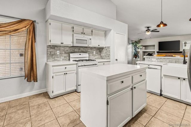 31565 Adour Way, Winchester, CA 92596