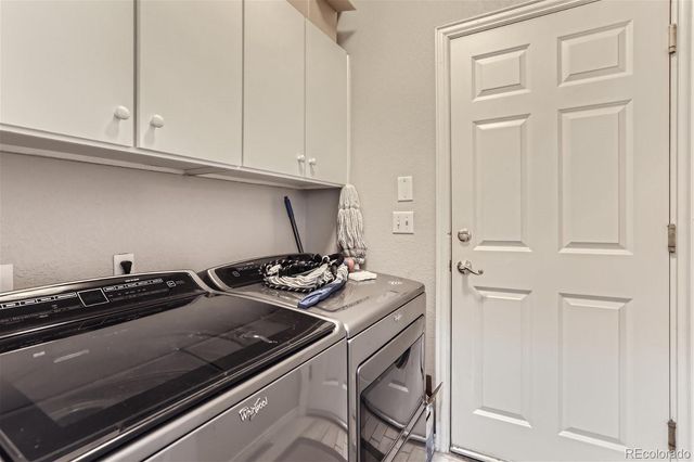 690 S Yarrow Street, Lakewood, CO 80226