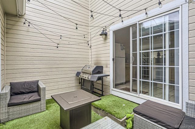 690 S Yarrow Street, Lakewood, CO 80226