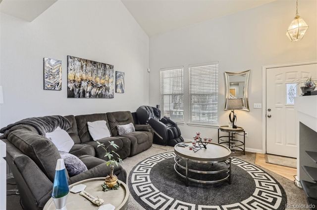 690 S Yarrow Street, Lakewood, CO 80226