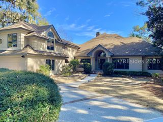 300 Seabrook Dr, Hilton Head Island, SC 29926