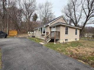 27 Hardenburg Road, Pine Bush, NY 12566