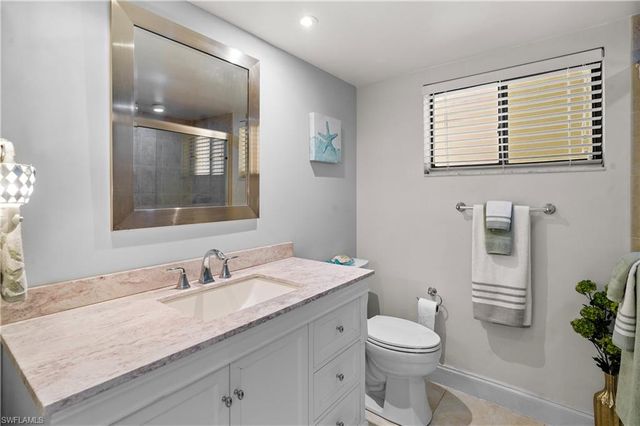 413 Augusta BLVD 105, Naples, FL 34113