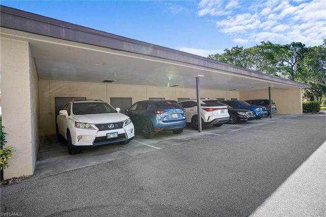 413 Augusta BLVD 105, Naples, FL 34113