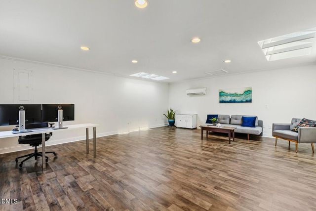 3704 Swann Street, Raleigh, NC 27612