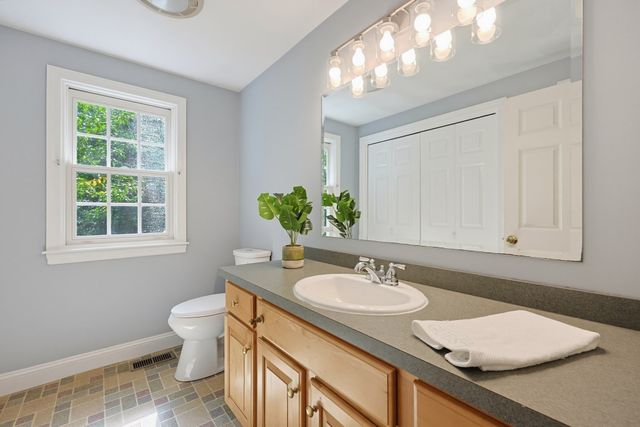 405 Main St, Acton, MA 01720