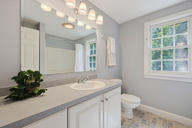 405 Main St, Acton, MA 01720