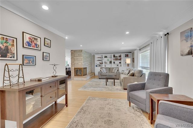 9230 Valley Stream Road, Clarence, NY 14031