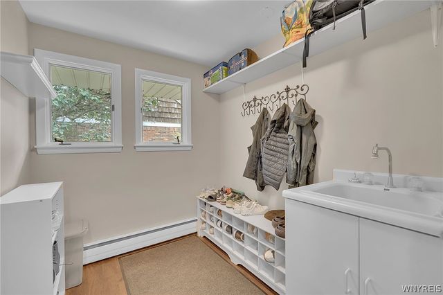 9230 Valley Stream Road, Clarence, NY 14031