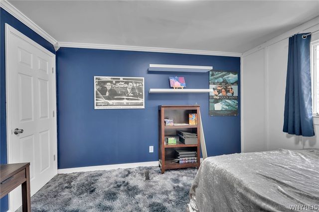 9230 Valley Stream Road, Clarence, NY 14031