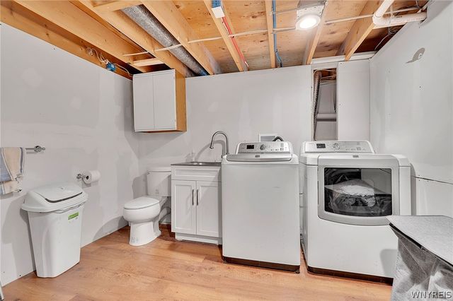 9230 Valley Stream Road, Clarence, NY 14031