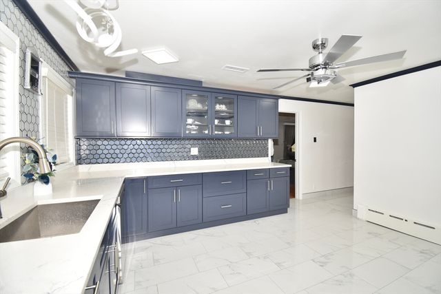 541 Grattan St, Chicopee, MA 01020