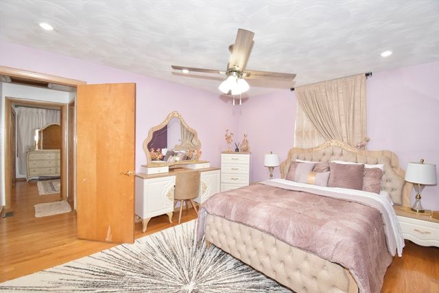 541 Grattan St, Chicopee, MA 01020