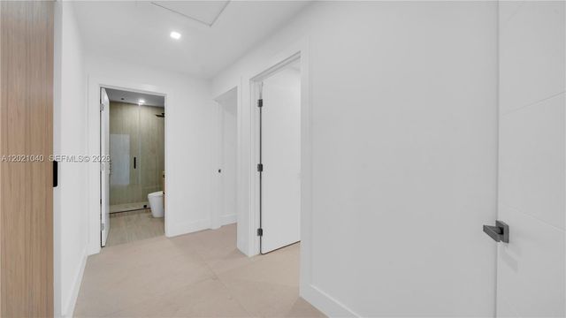 3330 SW 50th St, Hollywood, FL 33312