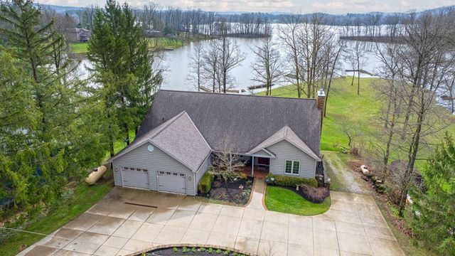 3390 Muskie Dr, Mansfield, OH 44903