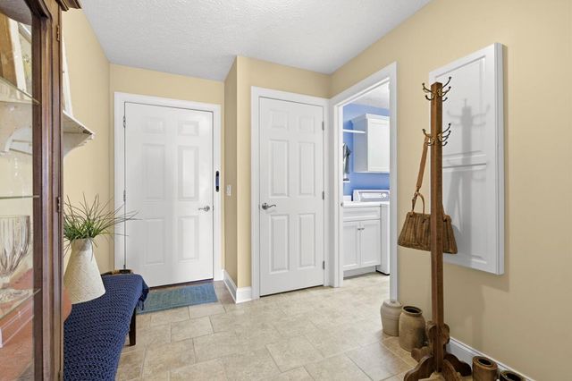 3390 Muskie Dr, Mansfield, OH 44903