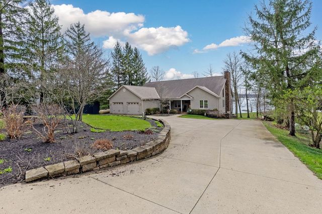 3390 Muskie Dr, Mansfield, OH 44903