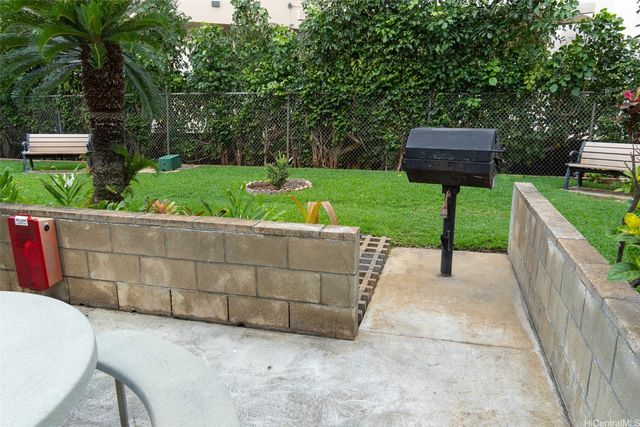 2525 Date Street 605, Honolulu, HI 96826