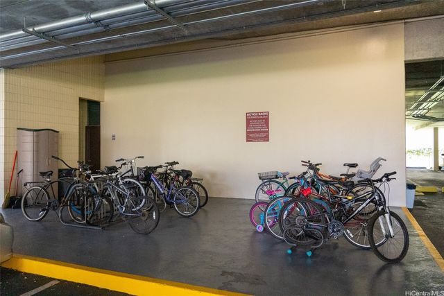 2525 Date Street 605, Honolulu, HI 96826