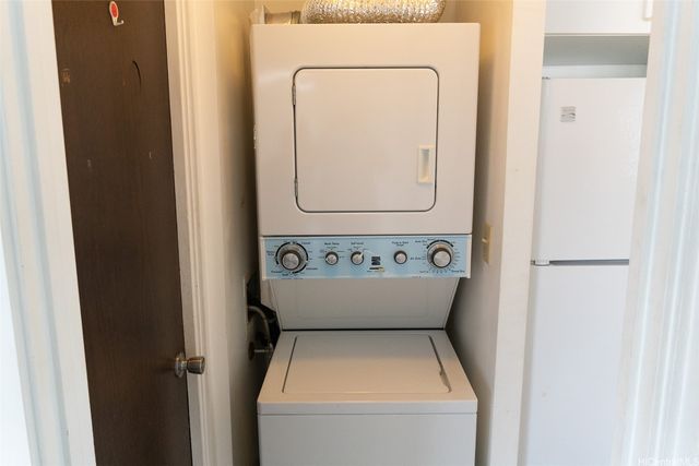 2525 Date Street 605, Honolulu, HI 96826