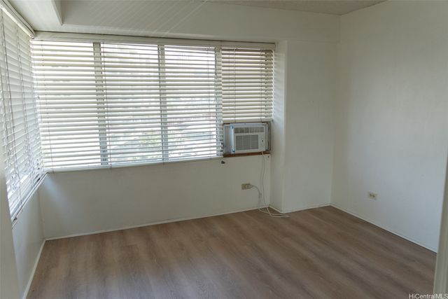 2525 Date Street 605, Honolulu, HI 96826