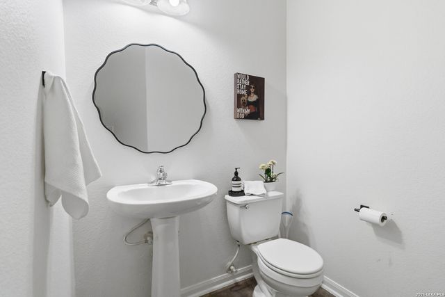 1618 Heavens Peak, San Antonio, TX 78258