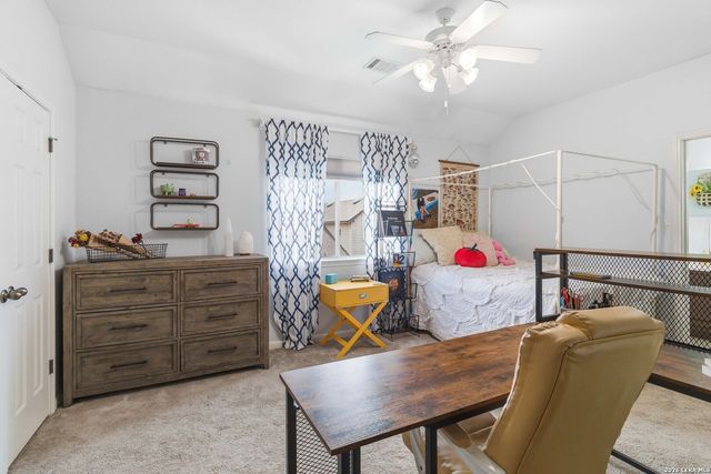 1618 Heavens Peak, San Antonio, TX 78258