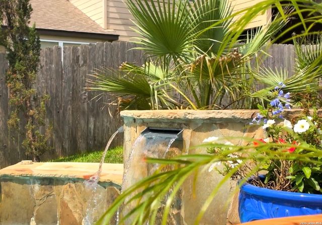 1618 Heavens Peak, San Antonio, TX 78258