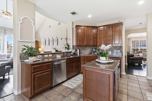 1618 Heavens Peak, San Antonio, TX 78258