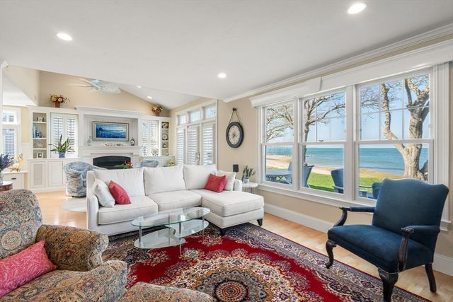 60 Robbins Road 9, Plymouth, MA 02360