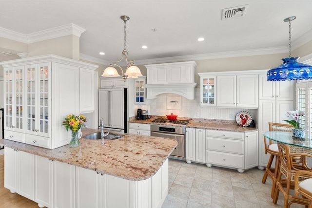 60 Robbins Road 9, Plymouth, MA 02360