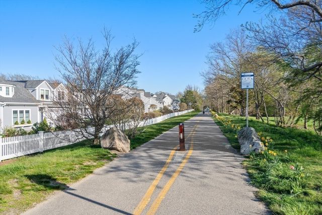 60 Robbins Road 9, Plymouth, MA 02360
