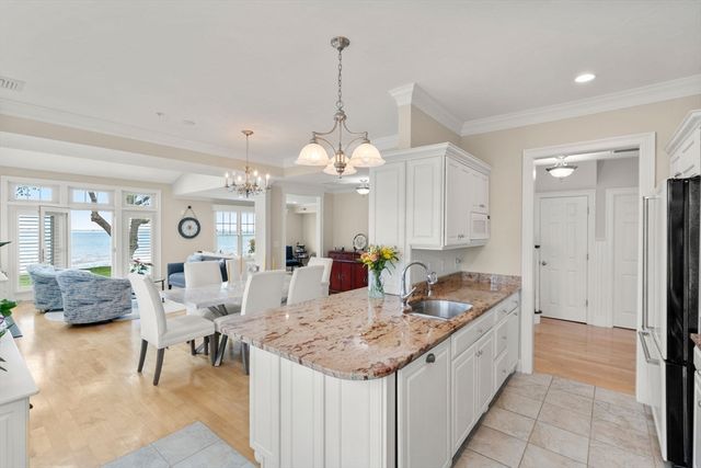 60 Robbins Road 9, Plymouth, MA 02360