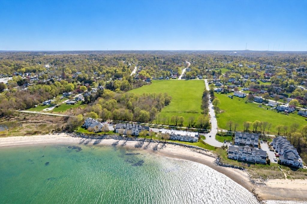 60 Robbins Road 9, Plymouth, MA 02360