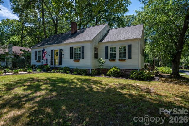 823 N Laurel Street, Lincolnton, NC 28092